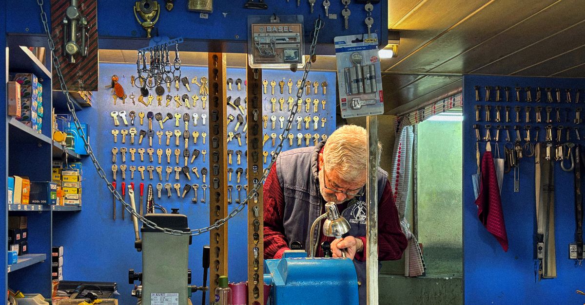 How Much Should a Locksmith Charge? A Fair-Price Guide for San Antonio — Syan San Antonio Locksmith