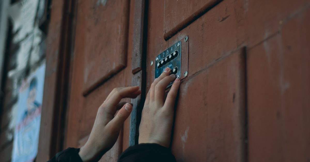 Locked Out of Your House? How Our Damage-Free Entry Actually Works — Syan San Antonio Locksmith